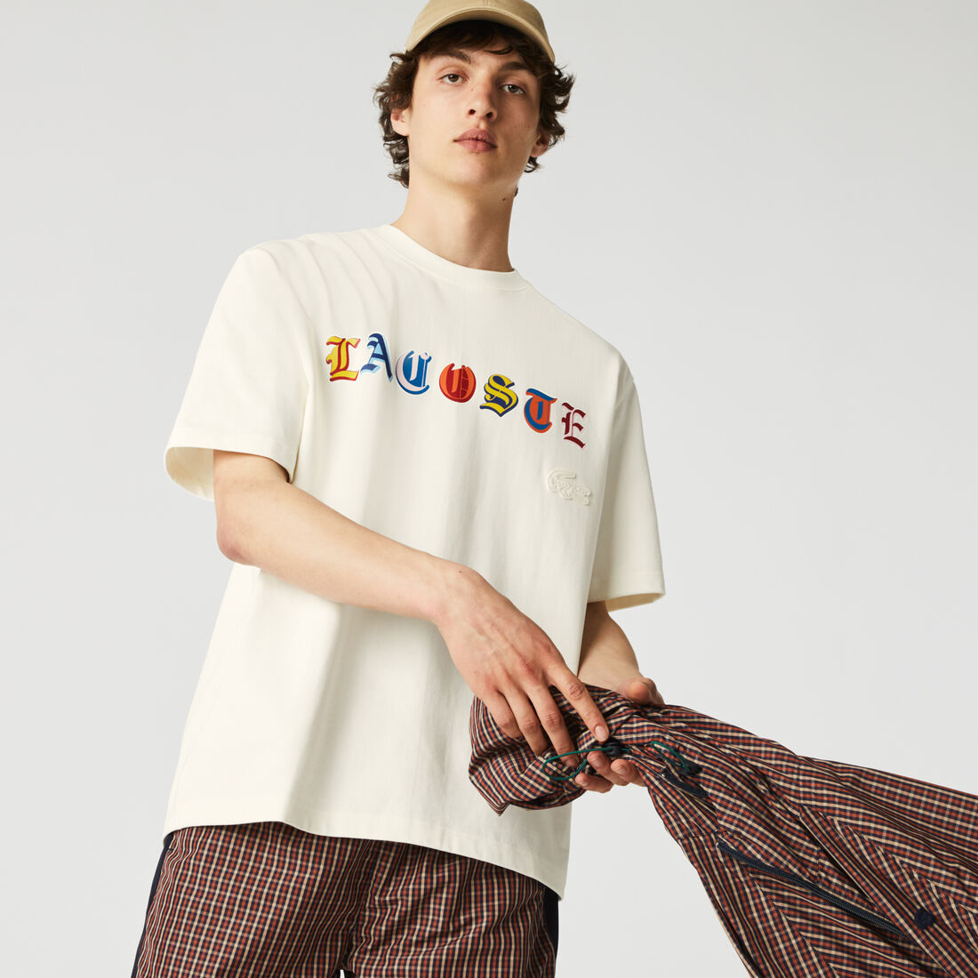 تيشيرت رجالي من القطن متعدد الألوان ذو قصة فضفاضة من مجموعة Lacoste L!VE تيشيرت رجالي من القطن متعدد الألوان ذو قصة فضفاضة من مجموعة Lacoste L!VE