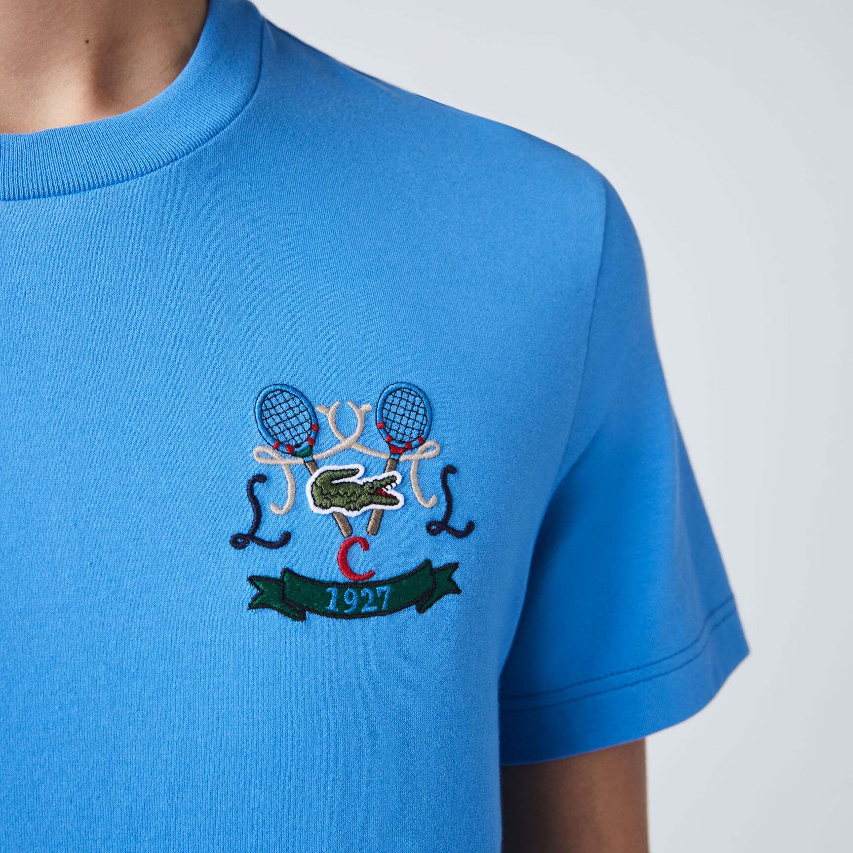 تيشيرت قطن بفتحة رقبة مستديرة وتطريز مضارب تنس للرجال