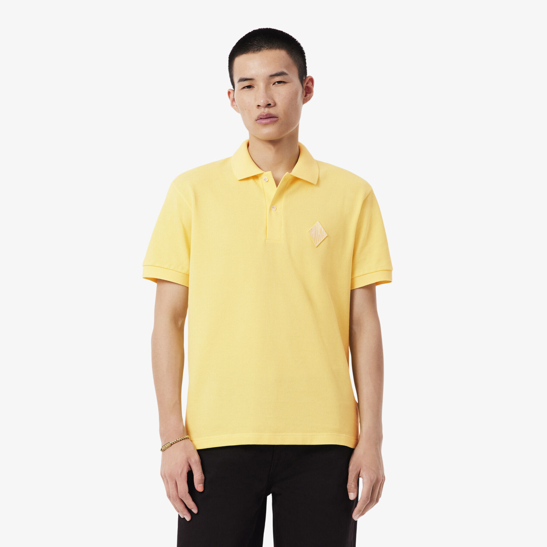 قميص بولو بيكيه بقصة كلاسيكية مع شعارالماركة بارز Classic Fit Badge Accent Pique Polo Shirt - PH0034-00-107
