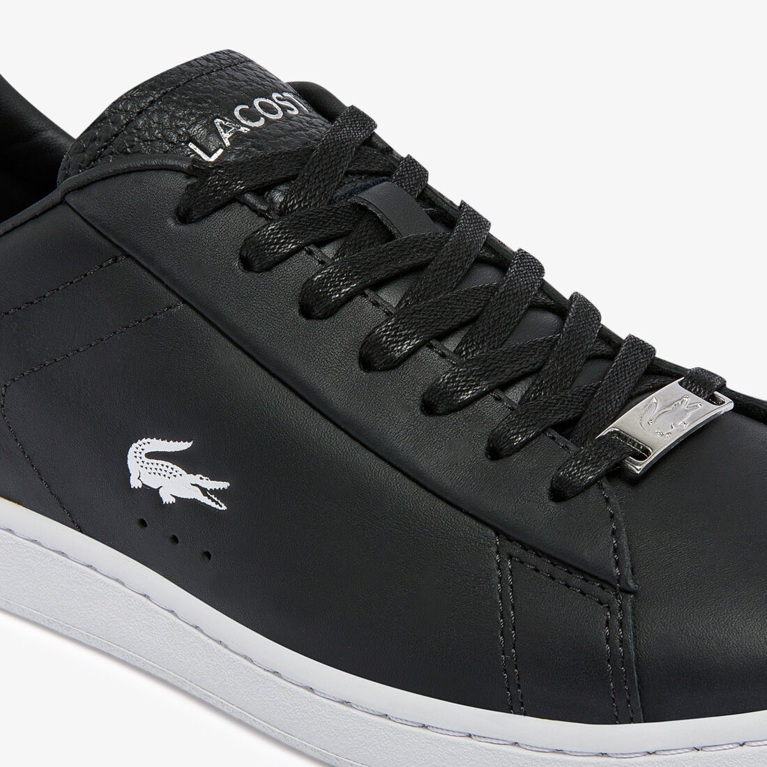 سنيكرز كارنابي جلد بنفس اللون للنساء سنيكرز كارنابي جلد بنفس اللون للنساء