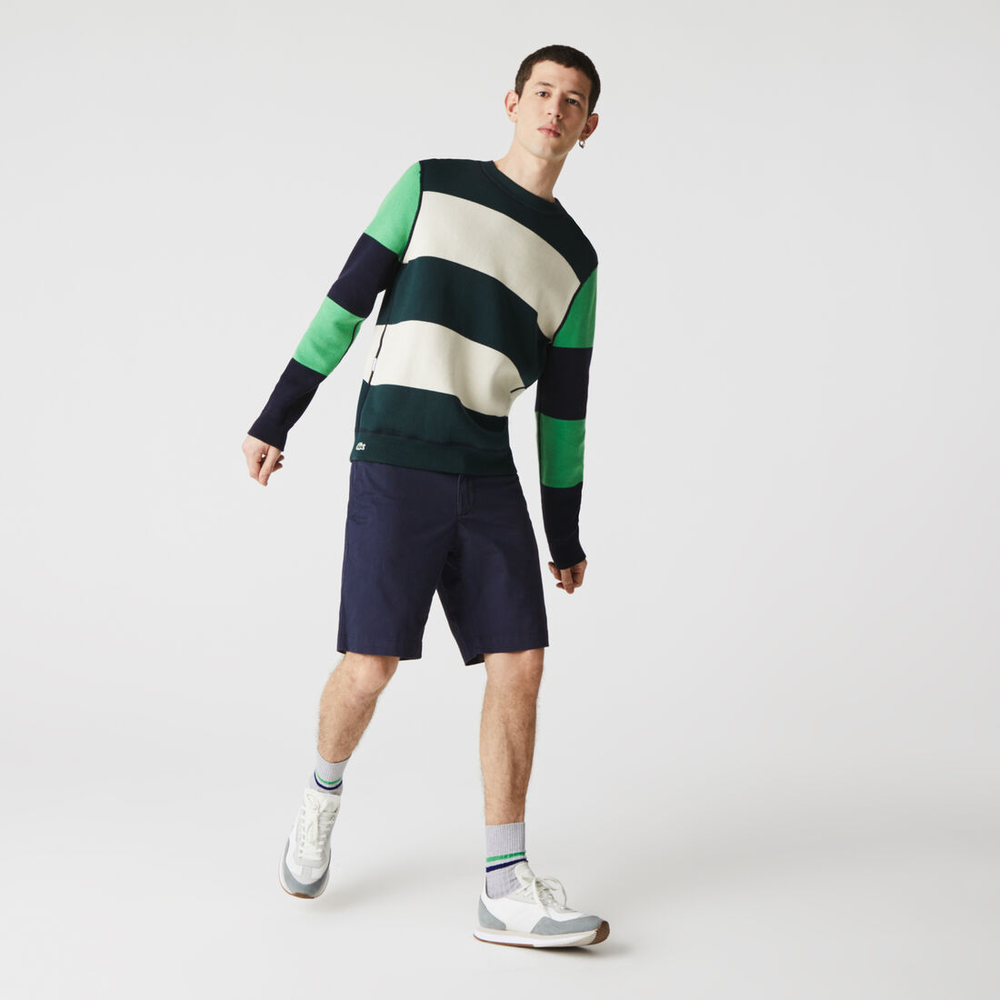 شورت بيرمودا من الجبردين المرن بقصة ضيقة للرجال شورت بيرمودا من الجبردين المرن بقصة ضيقة للرجال