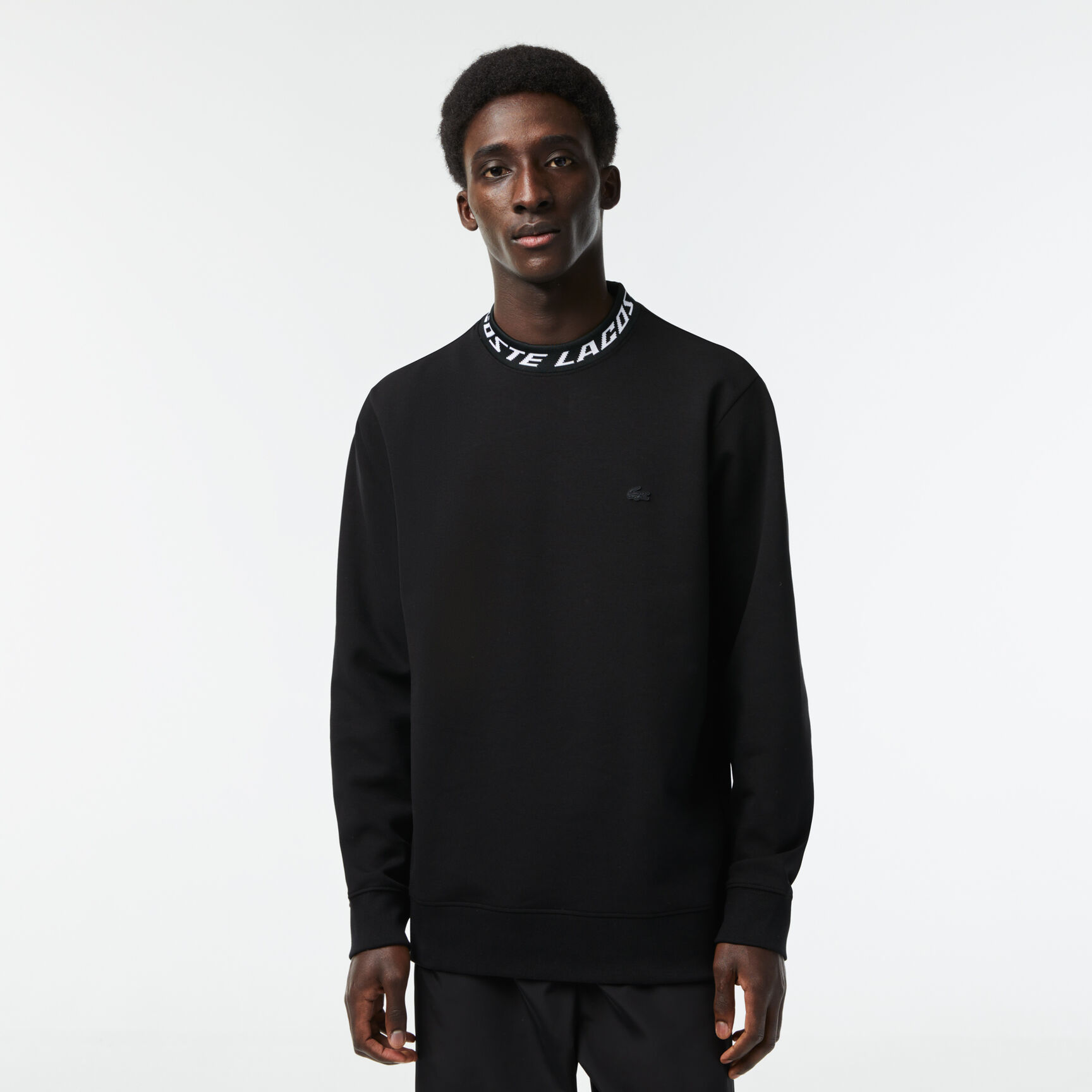 سويت شيرت للجولف من قماش معاد تدويره وبقصّة مريحة للارتداء Men's Lacoste Double Sided Logo Collar Sweatshirt - SH5690-00-031