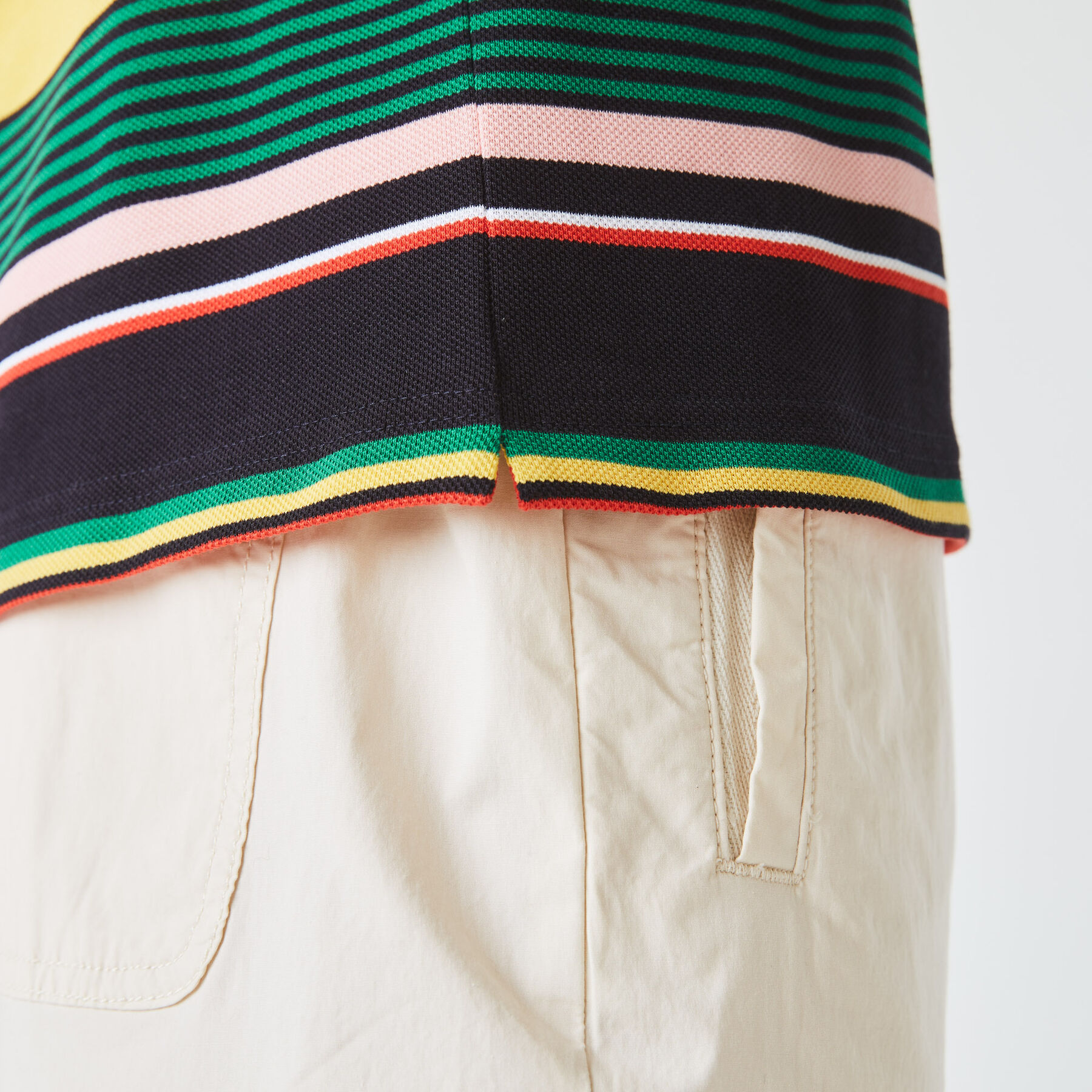 قميص بولو مقلم مطرز من بيكيه القطن مجموعة Lacoste LIVE للجنسين لاكوست قميص بولو مقلم مطرز من بيكيه القطن مجموعة lacoste live للجنسين