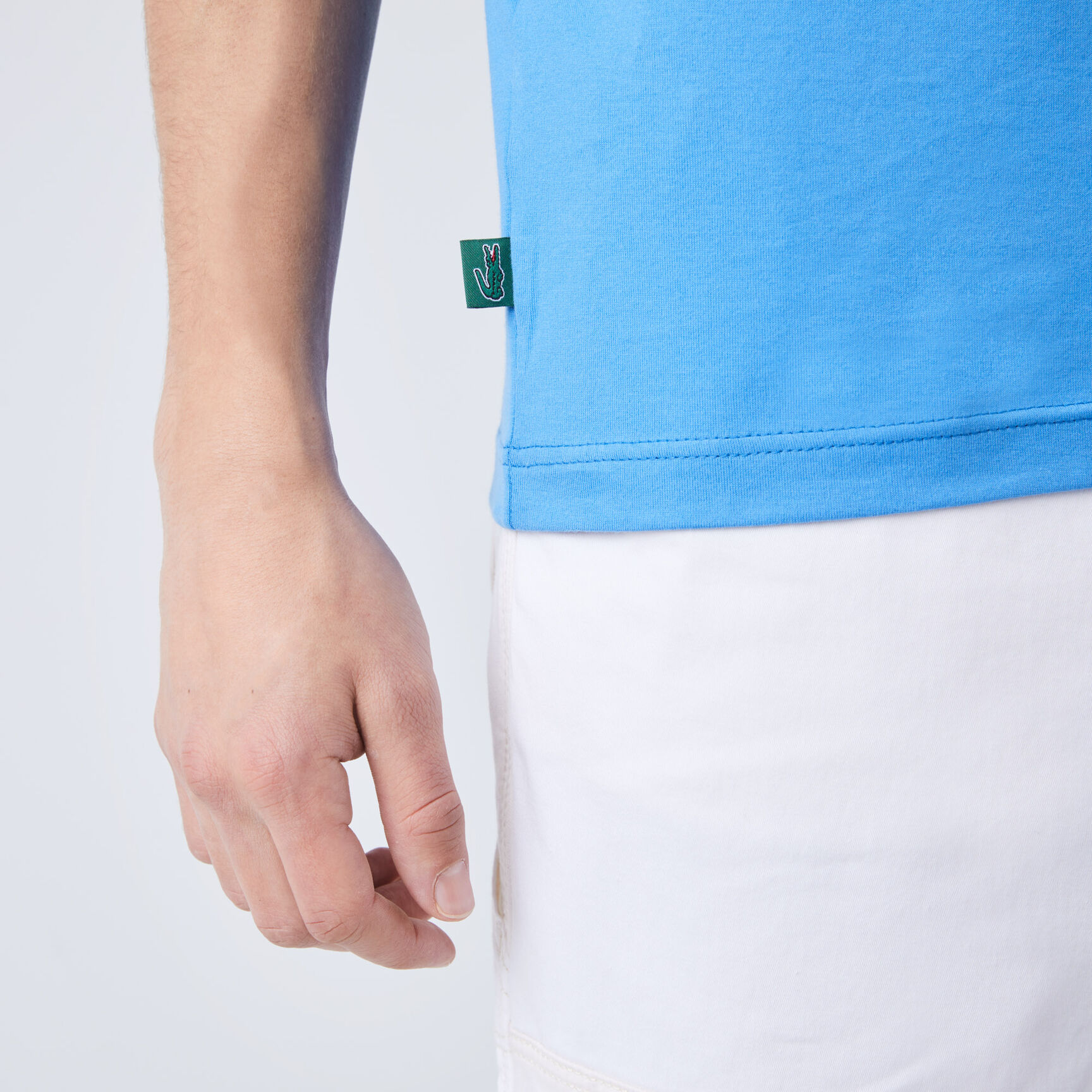 تيشيرت قطن بفتحة رقبة مستديرة وتطريز مضارب تنس للرجال