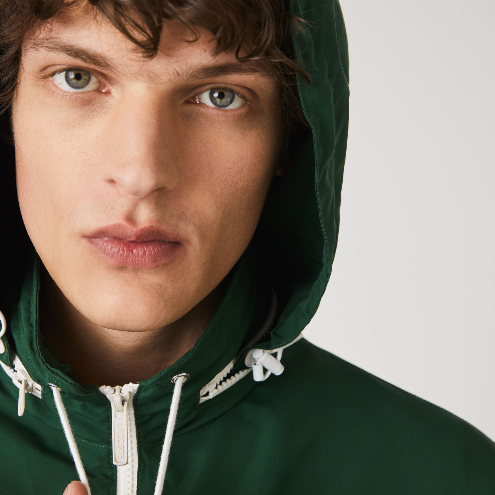 جاكيت واقي من الرياح بغطاء رأس ضد الماء خفيف الوزن للرجال