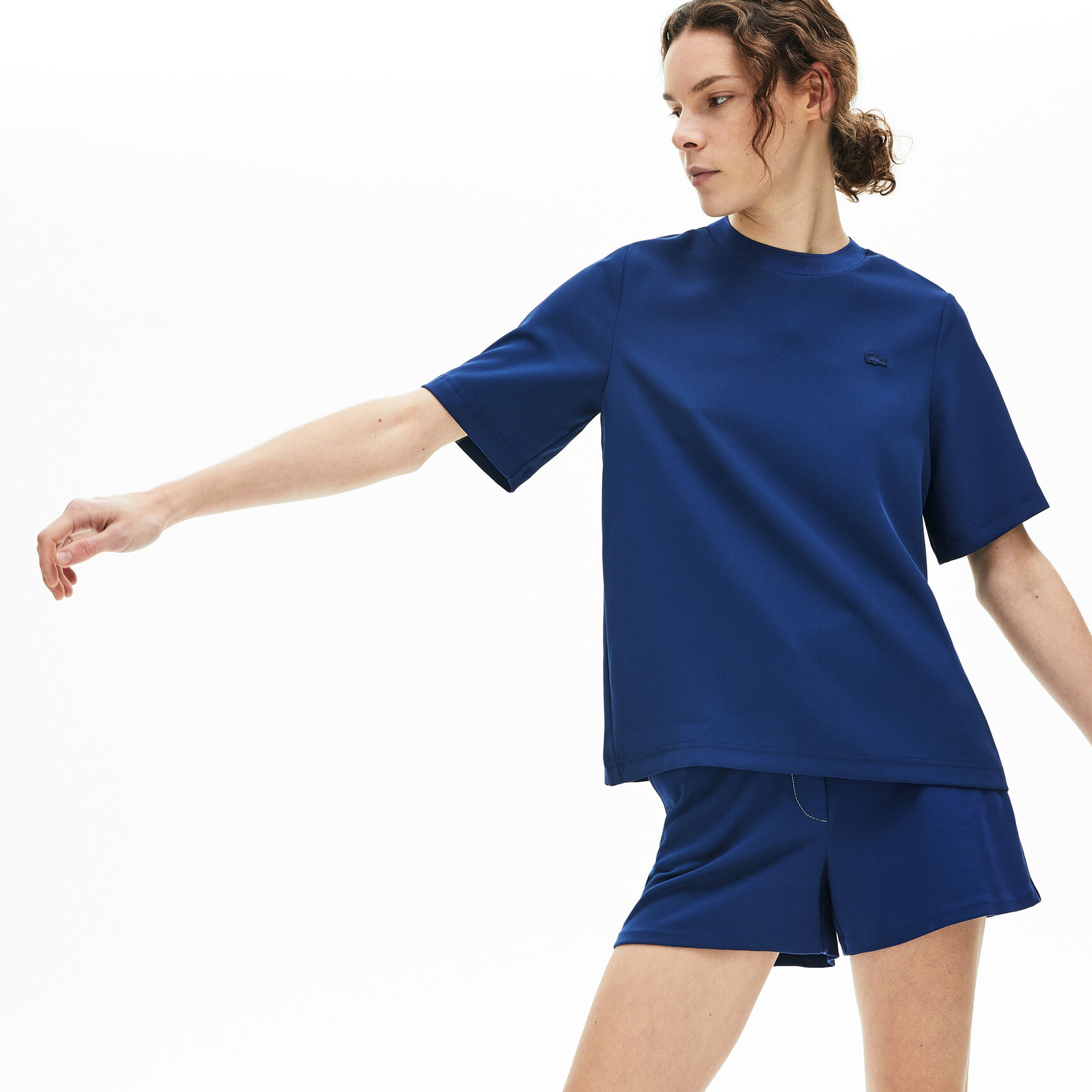 قميص تي شيرت للسيدات من التويل قميص تي شيرت للسيدات من التويل