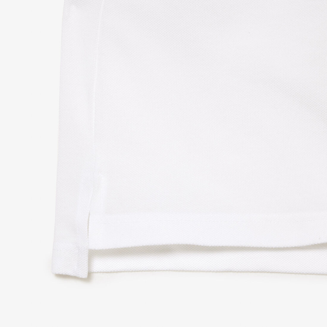 تيشيرت بولو لاكوست بيتي بيكيه قطن ناعم بقصة كلاسيكية للنساء Women's Lacoste Regular Fit Soft Cotton Petit Pique Polo Shirt - PF7839-00-001