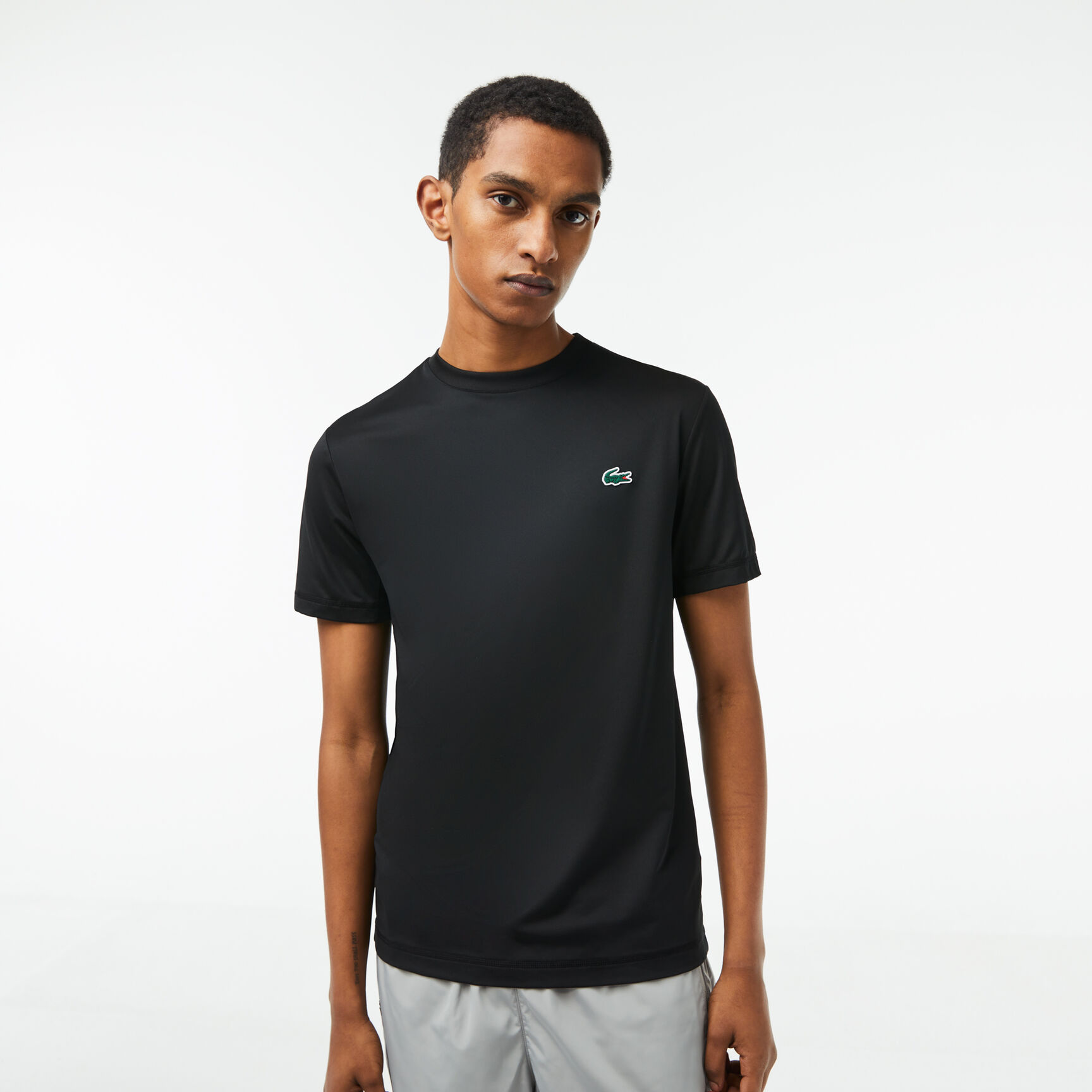 تي شيرت لاكوست بقصّة فضفاضة وفتحة رقبة مستديرة وطبعة التمساح للرجال Men's Lacoste Sport Slim Fit Stretch Jersey T-shirt - TH5207-00-031