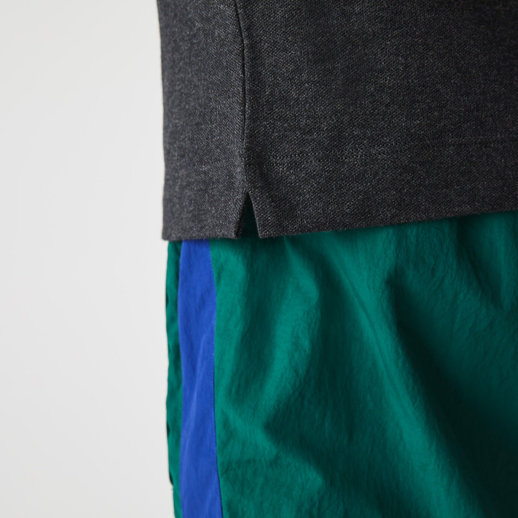 قميص بولو بيكيه باريسي بقصة عادية قميص بولو بيكيه باريسي بقصة عادية