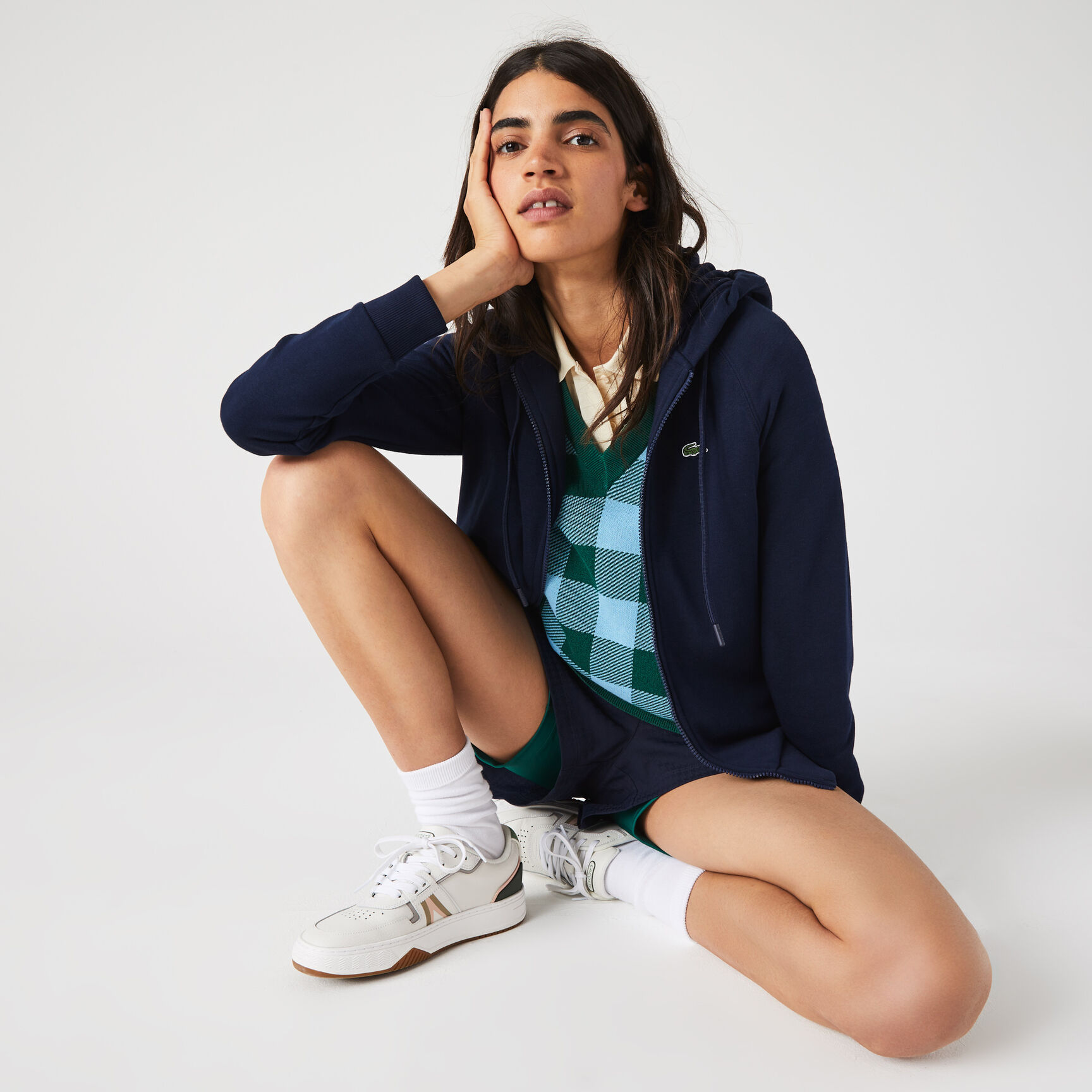 كنزة نسائية بغطاء للرأس مصنوعة من مزيج القطن الصوفي كنزة نسائية بغطاء للرأس مصنوعة من مزيج القطن الصوفي