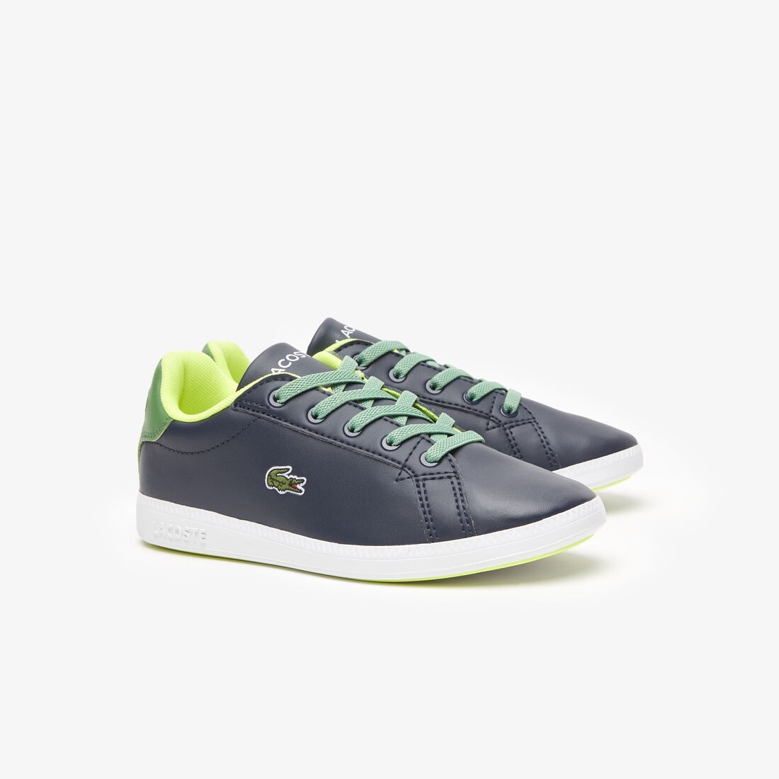 سنيكرز لاكوست جراديويت من خامات صناعية للأطفال سنيكرز لاكوست جراديويت من خامات صناعية للأطفال