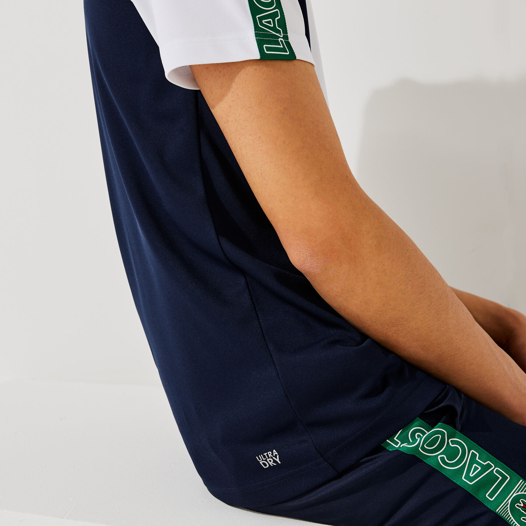 تيشيرت بيكيه بأشرطة شعار الماركة للرجال مجموعة Lacoste SPORT تيشيرت بيكيه بأشرطة شعار الماركة للرجال مجموعة Lacoste SPORT