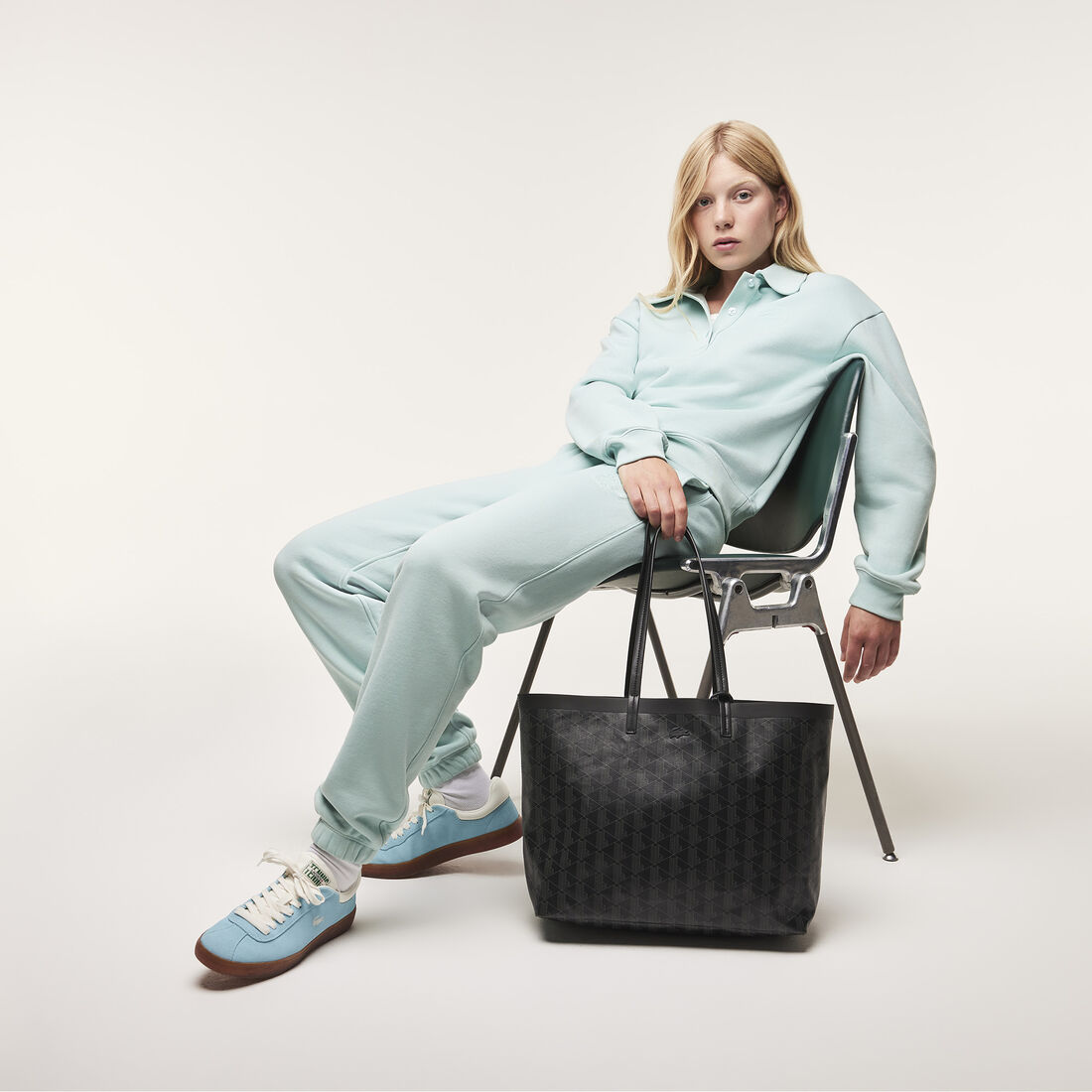 حقيبة زيلي مع حقيبة قابلة للإزالة Zely Coated Canvas Monogram Medium Tote - NF4344ZE-H45