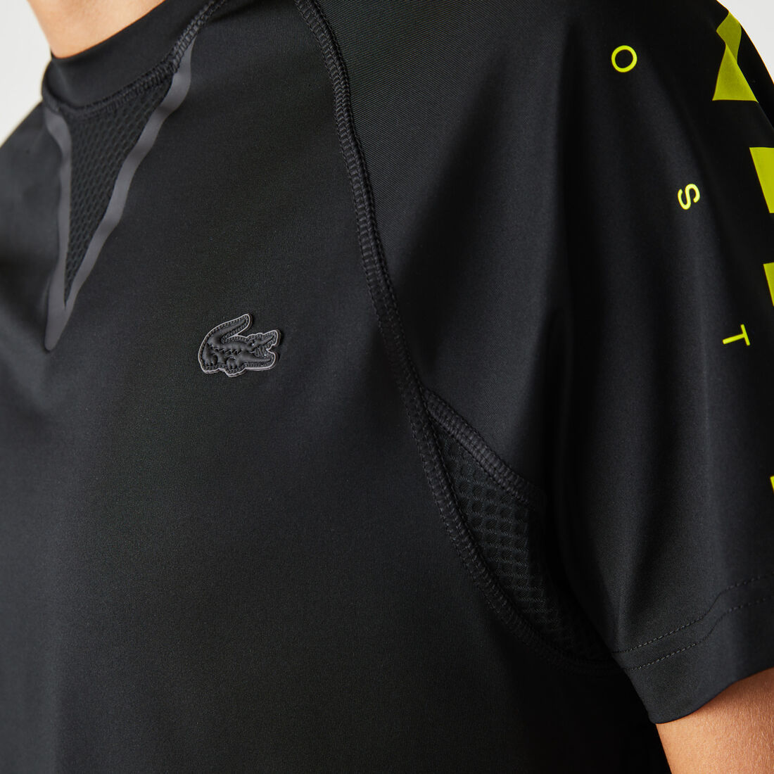 Men's Lacoste SPORT Stretch Jersey T-Shirt Men's Lacoste SPORT Stretch Jersey T-Shirt