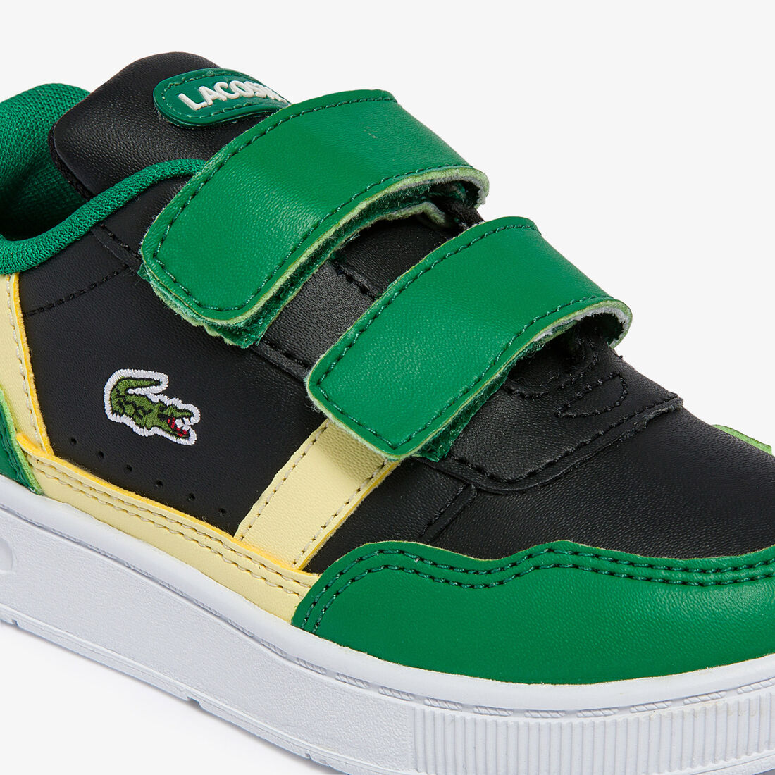 سنيكرز تي-كليب من خامات صناعية بألوان زاهية للرضع سنيكرز تي-كليب من خامات صناعية بألوان زاهية للرضع