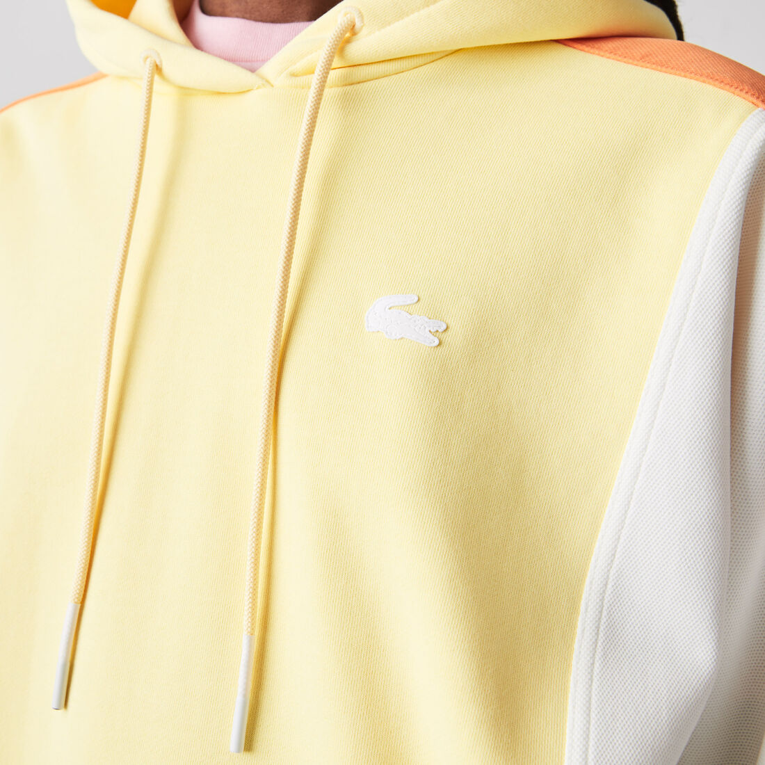 هودي صوف مقسم بألوان للنساء مجموعة Lacoste L!VE هودي صوف مقسم بألوان للنساء مجموعة Lacoste L!VE