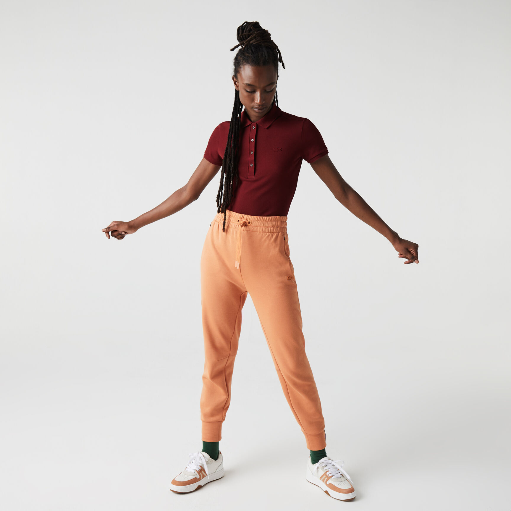 تيشيرت بولو L.12.D بقصة ضيقة من قماش بيتي بيكيه المطاطي