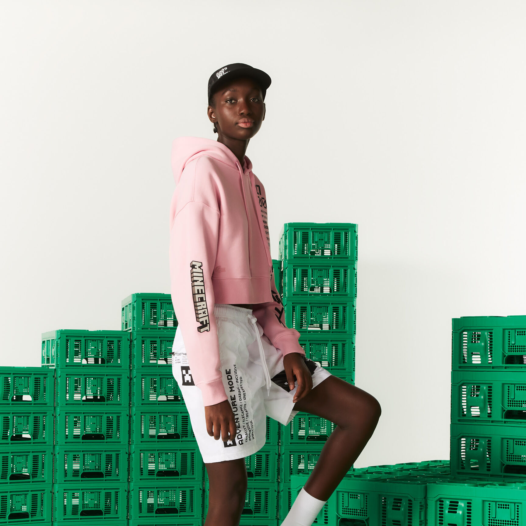 هودي صوف بقصة فضفاضة للنساء مجموعة Lacoste L!VE × Minecraft هودي صوف بقصة فضفاضة للنساء مجموعة Lacoste L!VE × Minecraft