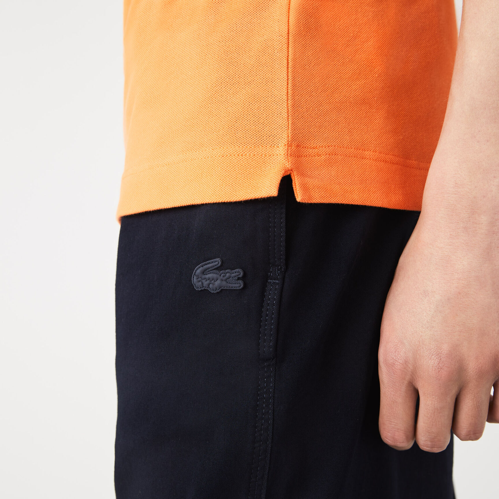 قميص بولو بيكيه باريسي بقصة عادية قميص بولو بيكيه باريسي بقصة عادية