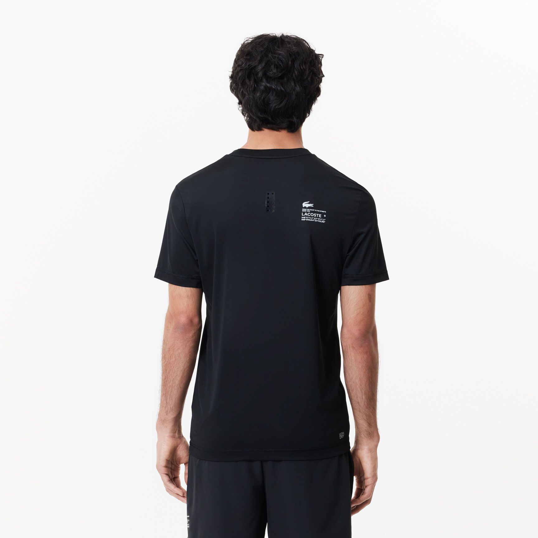 تي شيرت لاكوست بقصّة فضفاضة وفتحة رقبة مستديرة وطبعة التمساح للرجال Men's Lacoste Sport Slim Fit Stretch Jersey T-shirt - TH5207-00-031