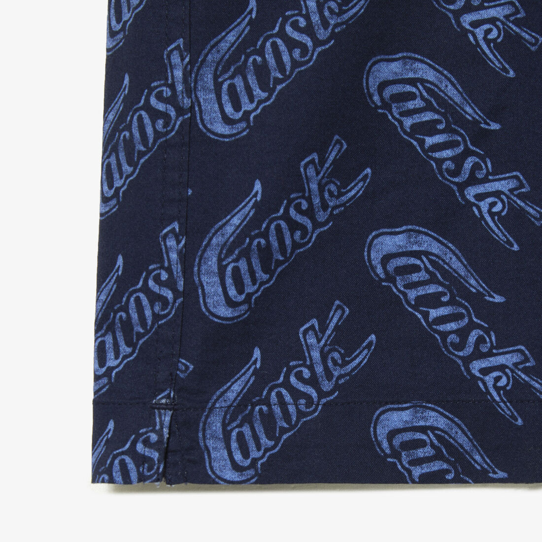 قميص لاكوست بأكمام قصيرة وطبعة كلاسيكية للرجال قميص لاكوست بأكمام قصيرة وطبعة كلاسيكية للرجال