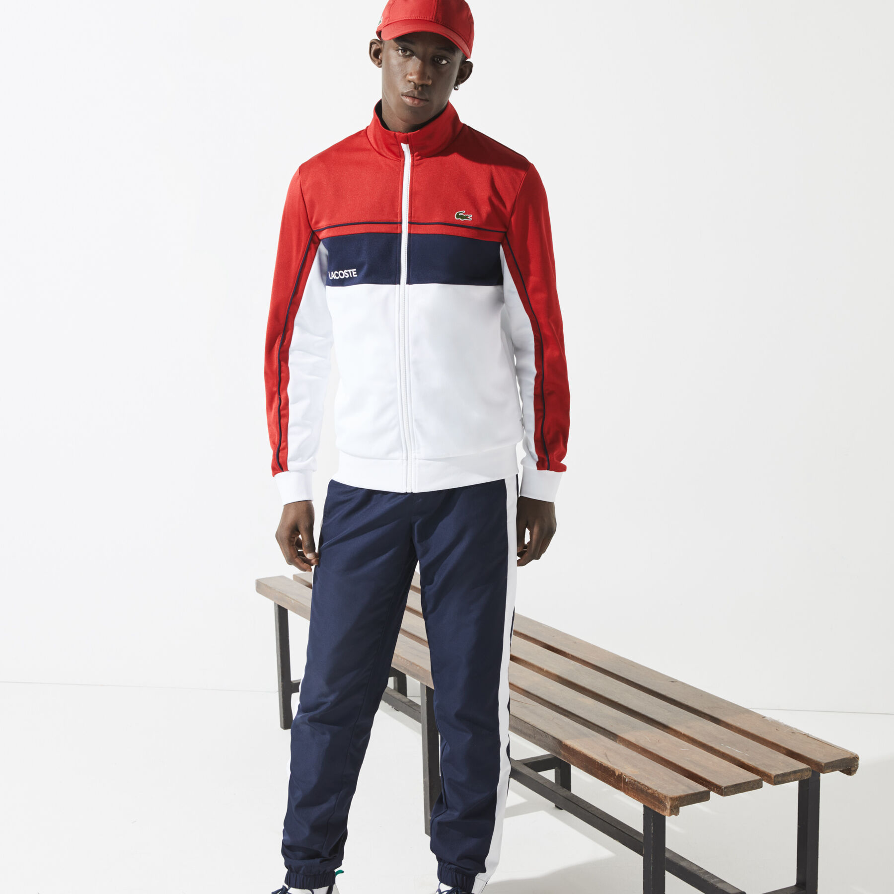 سويت شيرت من البيكيه المقاوم بسحاب وكتل لونية مجموعة Lacoste SPORT للرجال لاكوست سويت شيرت من البيكيه المقاوم بسحاب وكتل لونية مجموعة lacoste sport للرجال