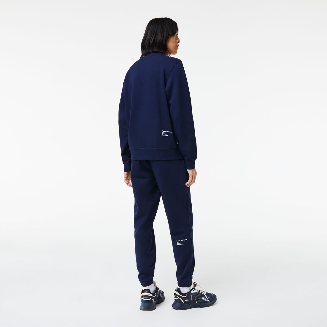 سويت شيرت لاكوست بفتحة رقبة مستديرة وطبعة حروف للرجال سويت شيرت لاكوست بفتحة رقبة مستديرة وطبعة حروف للرجال