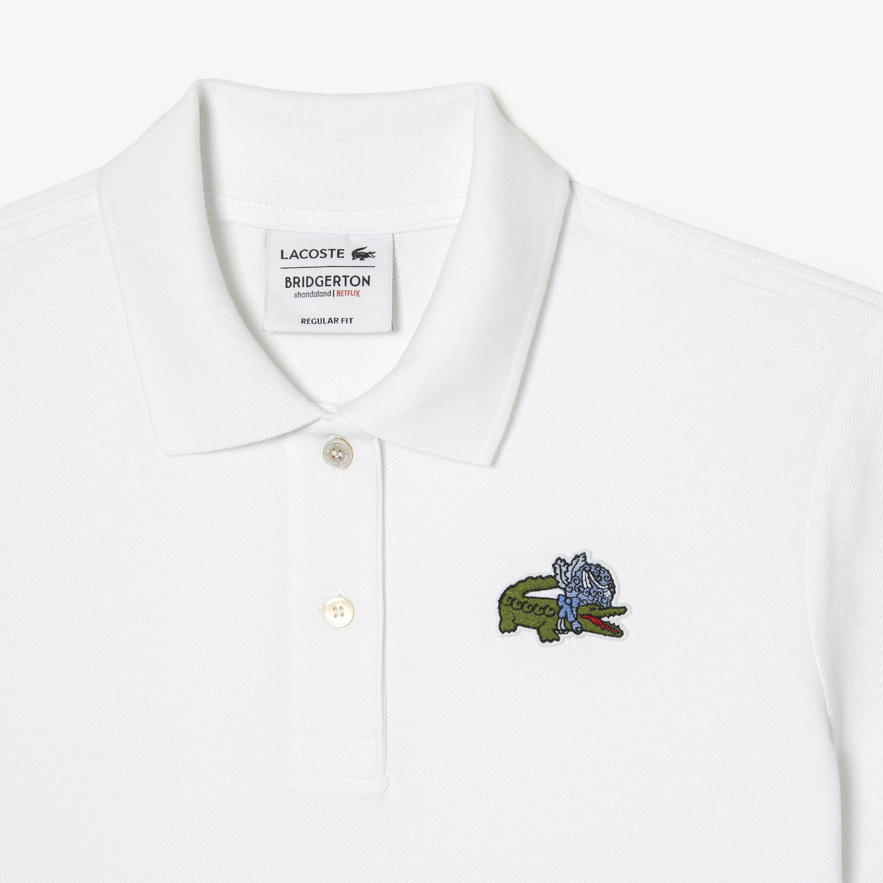 تيشيرت بولو بطبعة تمساح للنساء مجموعة Lacoste x Netflix