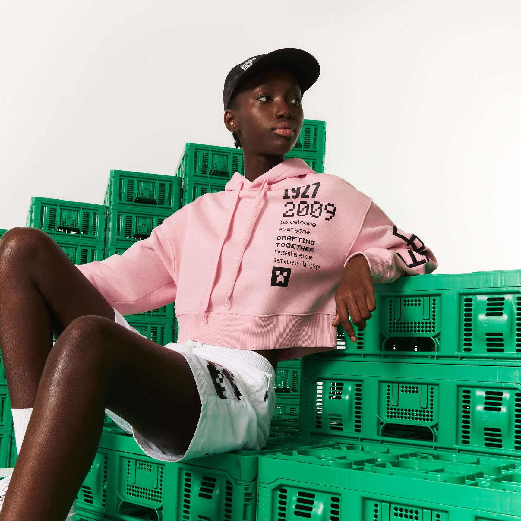 هودي صوف بقصة فضفاضة للنساء مجموعة Lacoste L!VE × Minecraft هودي صوف بقصة فضفاضة للنساء مجموعة Lacoste L!VE × Minecraft