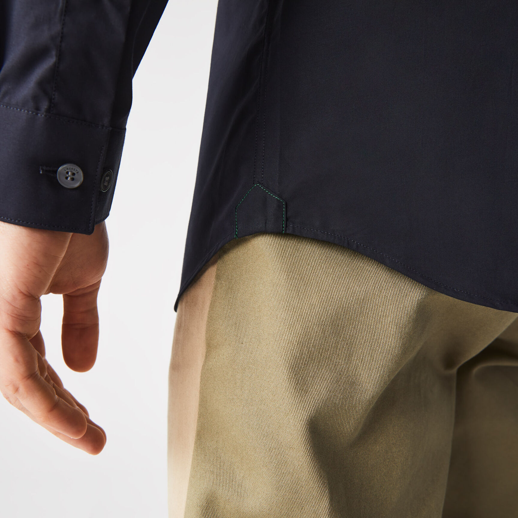 قميص قطن بوبلين مطاطي بقصة ضيقة للرجال قميص قطن بوبلين مطاطي بقصة ضيقة للرجال