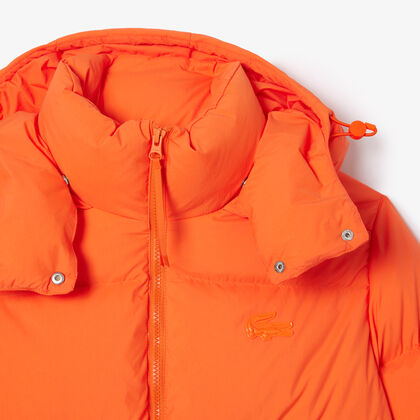 سترة مبطنة بغطاء للرأس بتصميم مريح