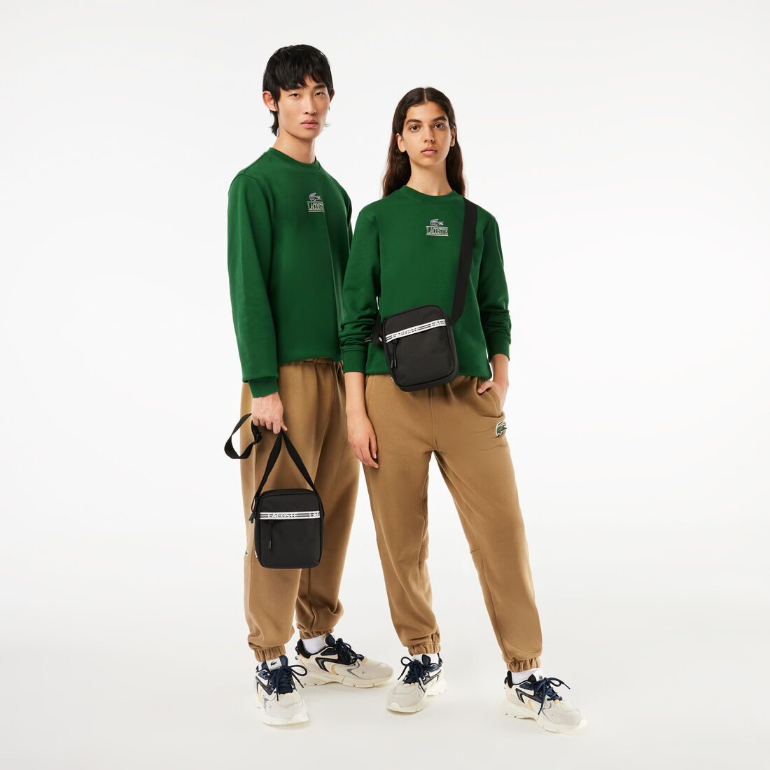 حقيبة مسنجر بتصميم رأسي ألياف معاد تدويرها للرجال مجموعة Lacoste Neocroc Men�s Lacoste Neocroc Recycled Fiber Vertical Messenger Bag - NH4270NZ-279