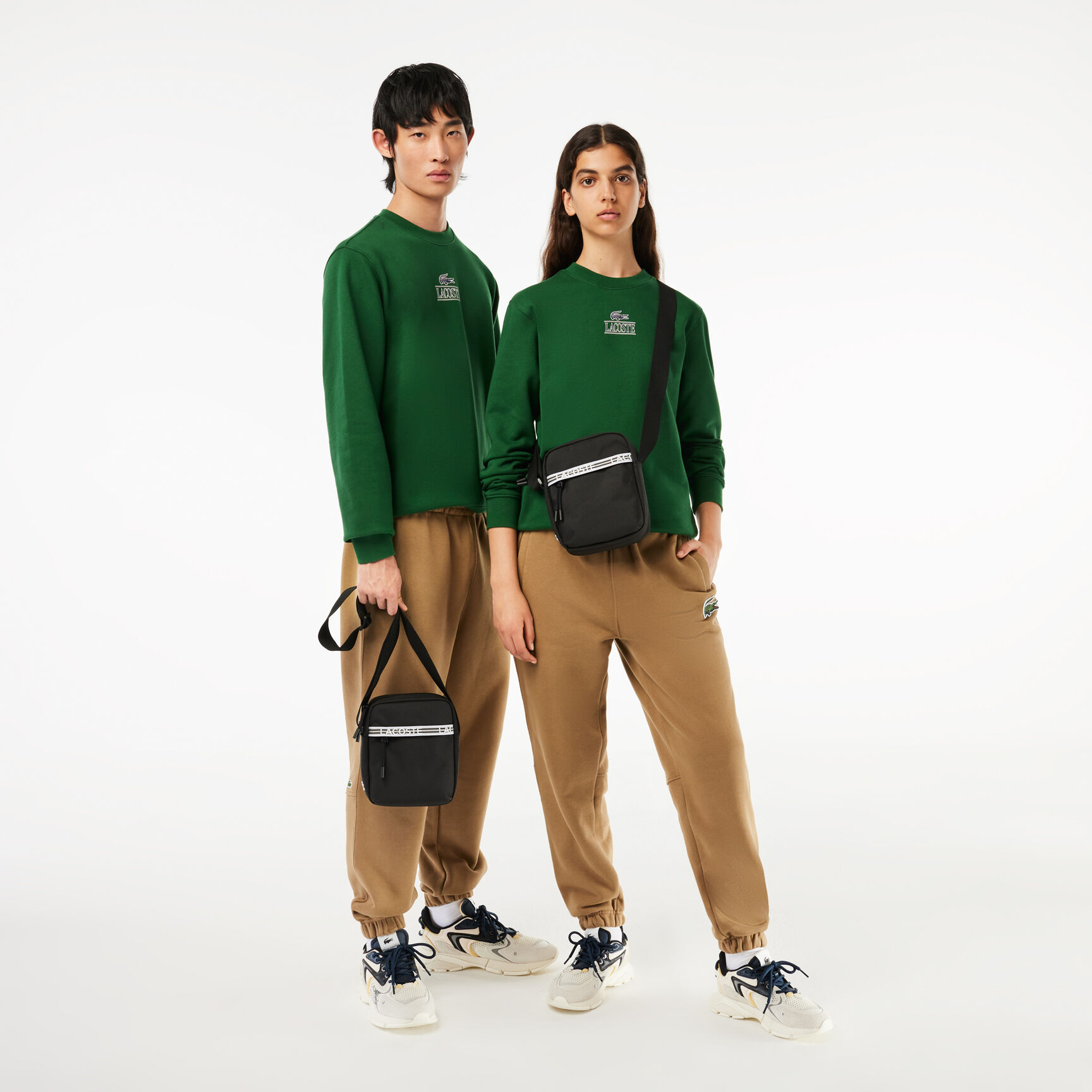 حقيبة مسنجر بتصميم رأسي ألياف معاد تدويرها للرجال مجموعة Lacoste Neocroc Men�s Lacoste Neocroc Recycled Fiber Vertical Messenger Bag - NH4270NZ-279