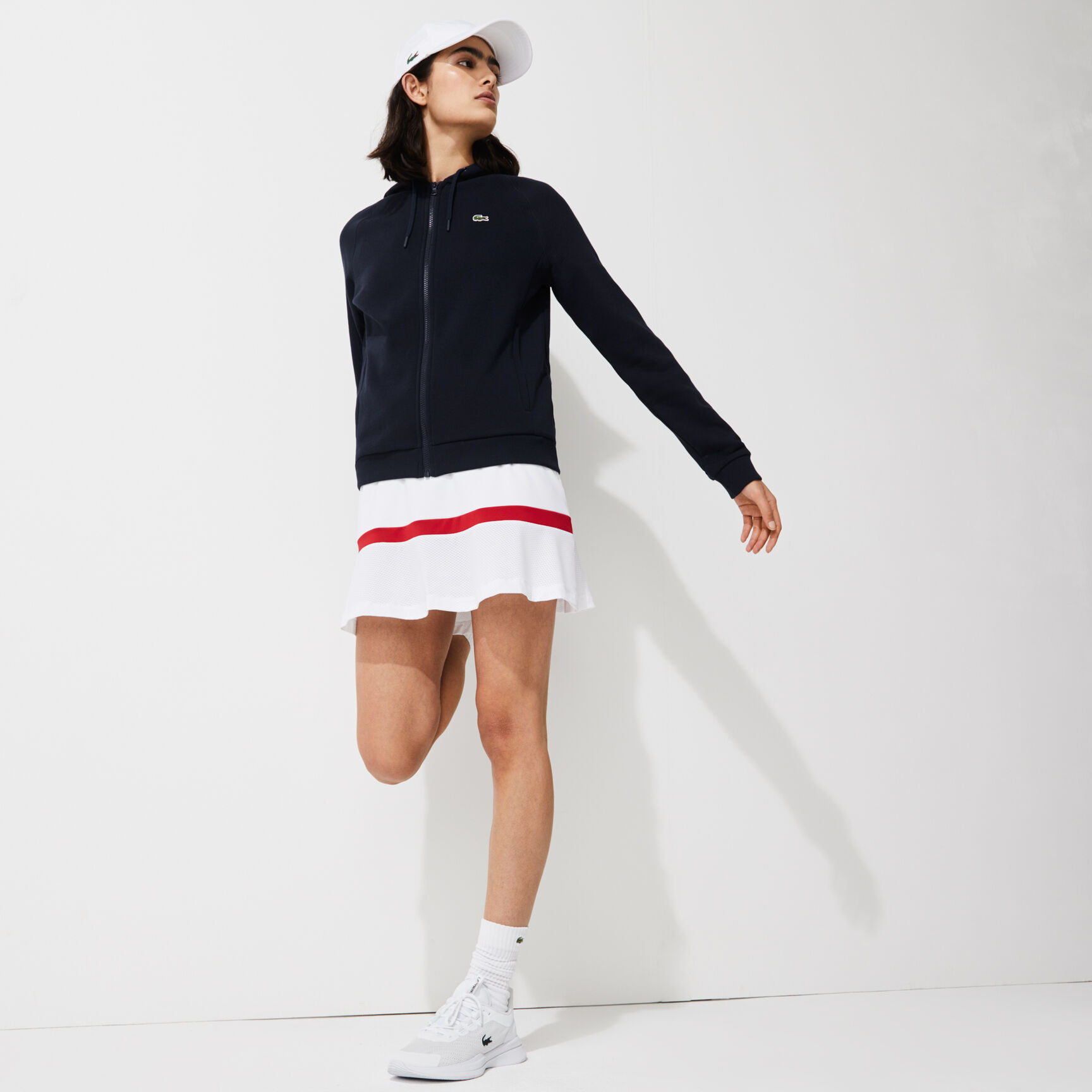 سويت شيرت للتنس من الصوف بسحاب وغطاء رأس مجموعة Lacoste SPORT للنساء