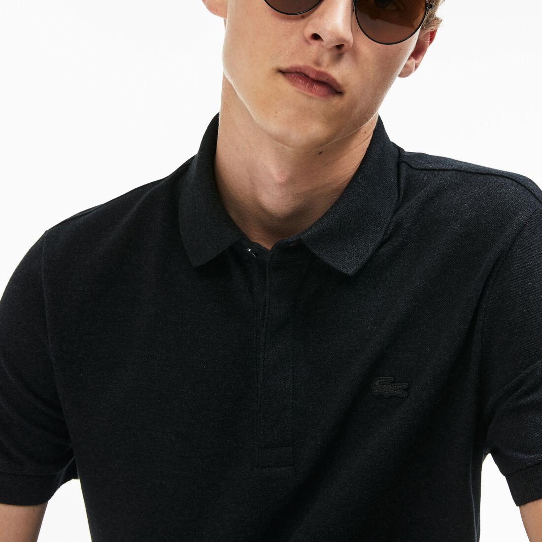 قميص بولو بيكيه باريسي بقصة عادية قميص بولو بيكيه باريسي بقصة عادية