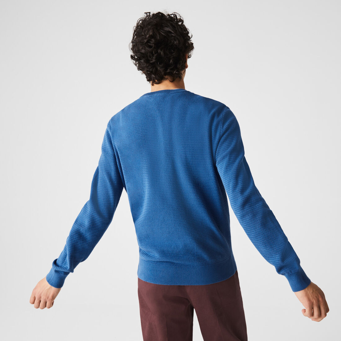 كنزة رجالية من القطن العضوي برقبة دائرية كنزة رجالية من القطن العضوي برقبة دائرية