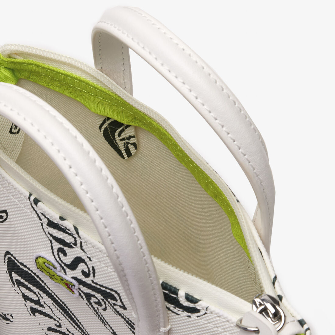 حقيبة يد لاكوست صغيرة بطبعة شعار الماركة للنساء مجموعة L.12.12 حقيبة يد لاكوست صغيرة بطبعة شعار الماركة للنساء مجموعة L.12.12