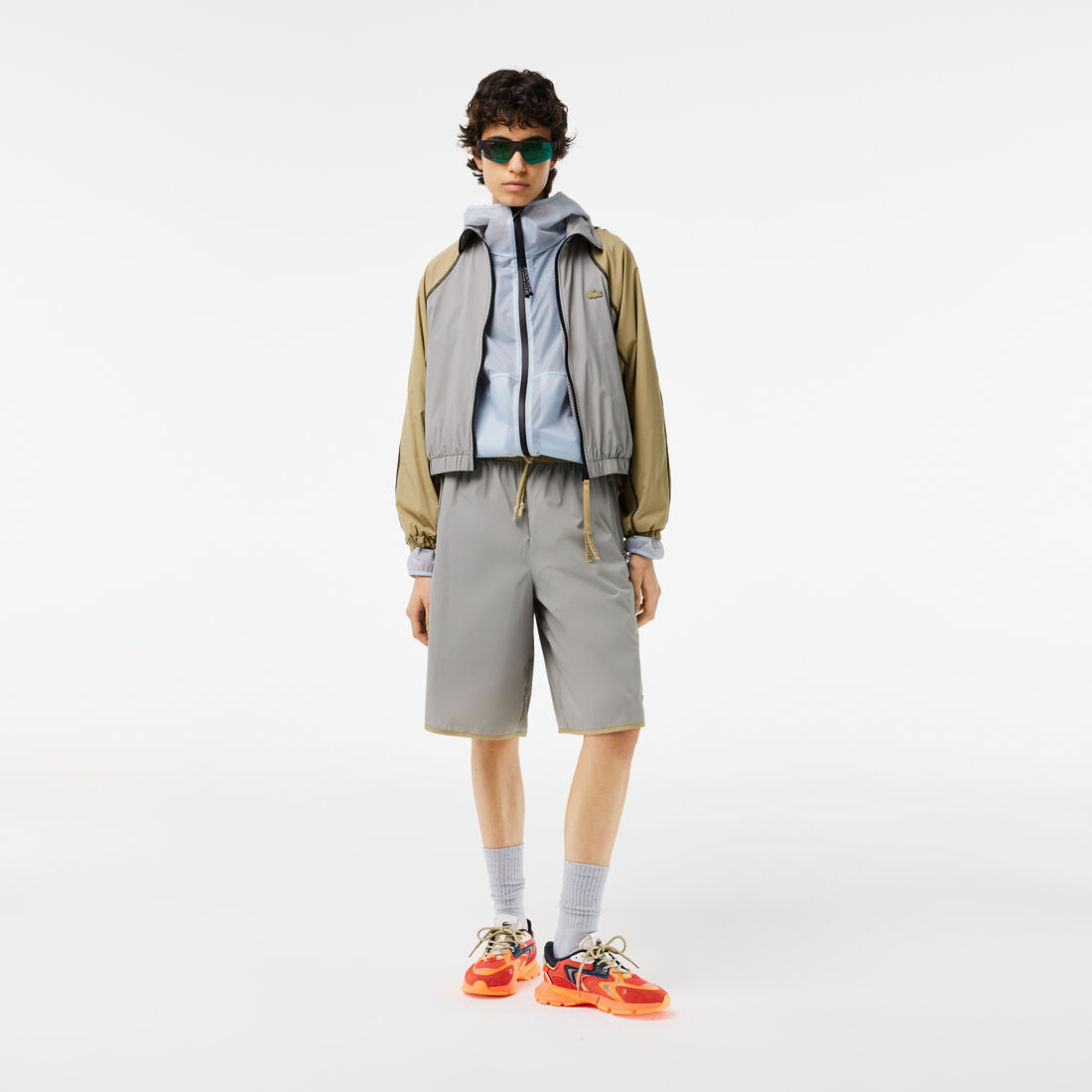 شورت برمودا لاكوست تفتا بلونين للنساء شورت برمودا لاكوست تفتا بلونين للنساء