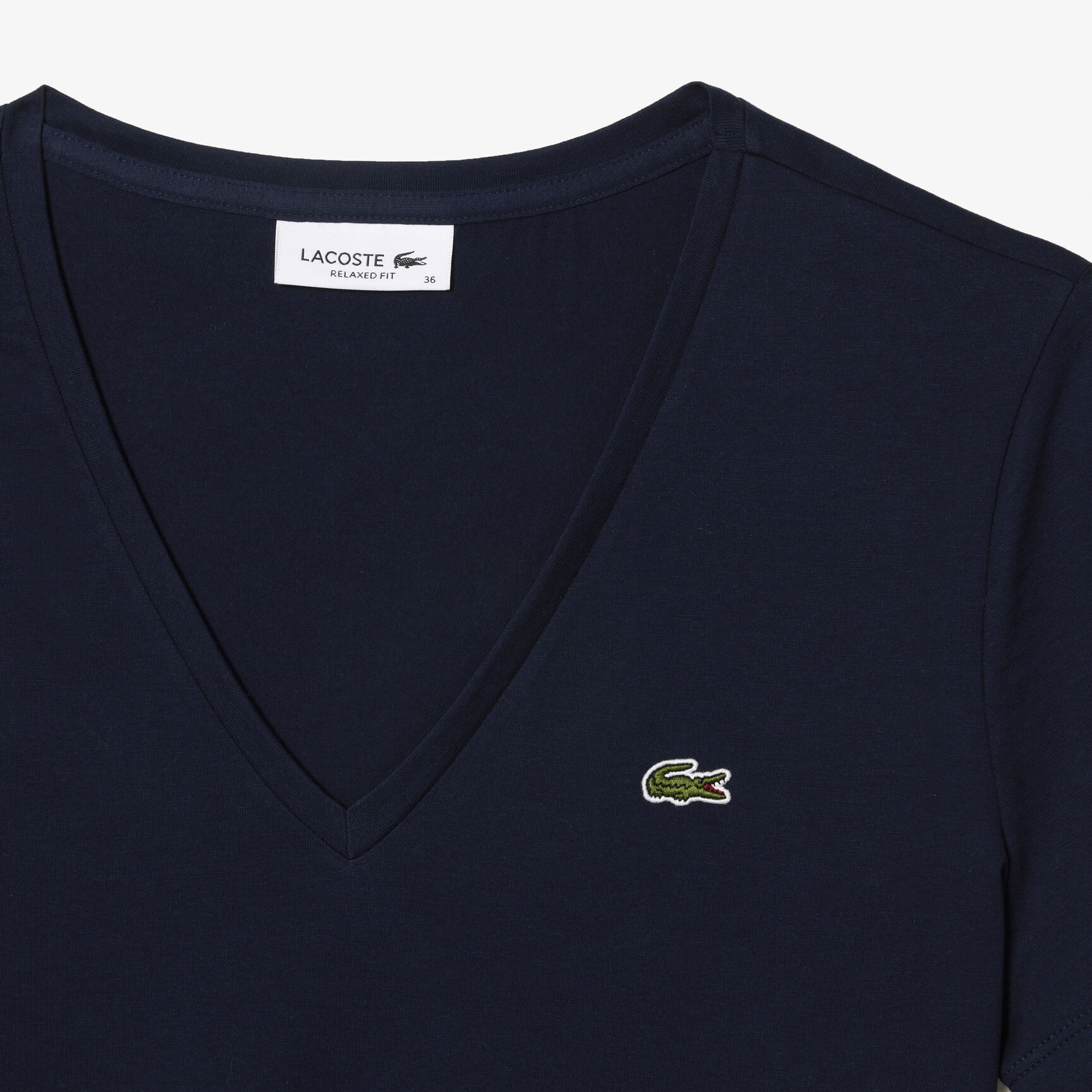 تي شيرت بقصّة عادية وطبعة مميزة لكلمة Lacoste Women's V-neck Loose Fit Cotton T-shirt - TF8392-00-166