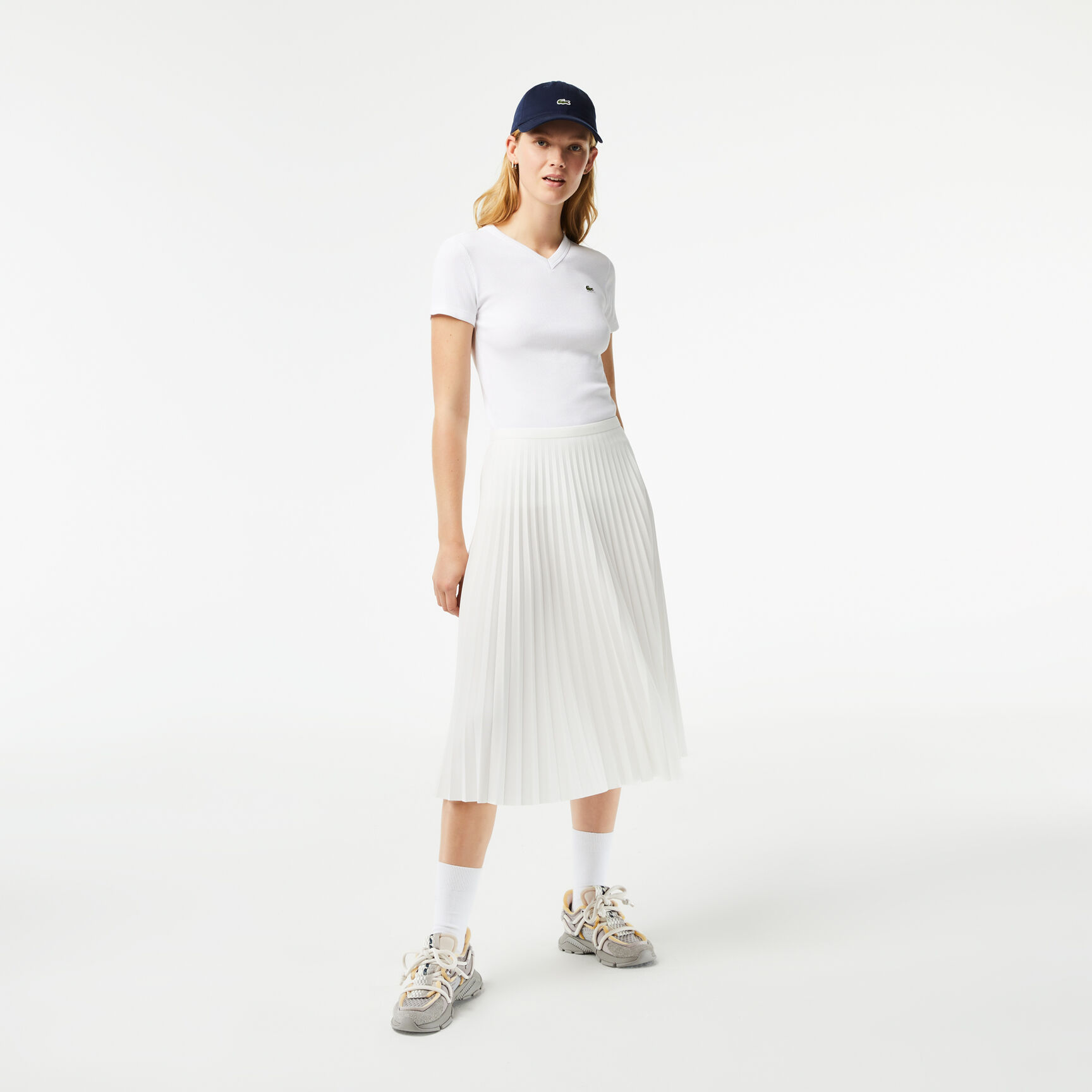 Women's Lacoste Slim Fit Organic Cotton V-neck T-shirt Women's Lacoste Slim Fit Organic Cotton V-neck T-shirt