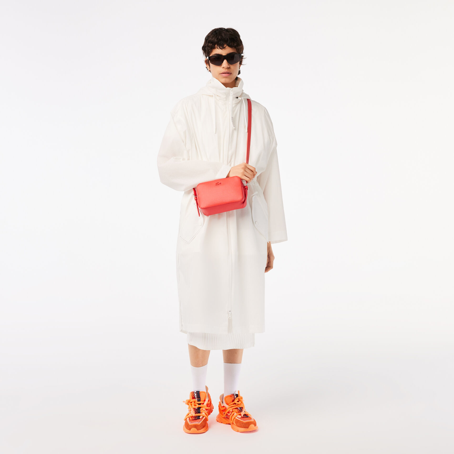 حقيبة كتف صغيرة جلد بيكيه للجنسين مجموعة Chantaco حقيبة كتف صغيرة جلد بيكيه للجنسين مجموعة Chantaco