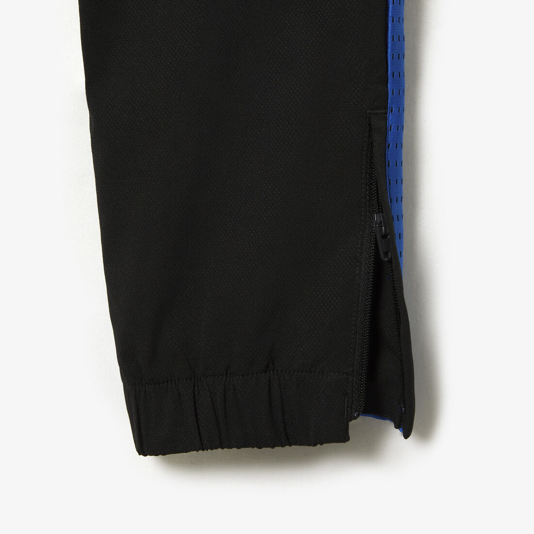 طقم بنطال رياضي مقسم بألوان مجموعة Lacoste Tennis للأولاد طقم بنطال رياضي مقسم بألوان مجموعة Lacoste Tennis للأولاد