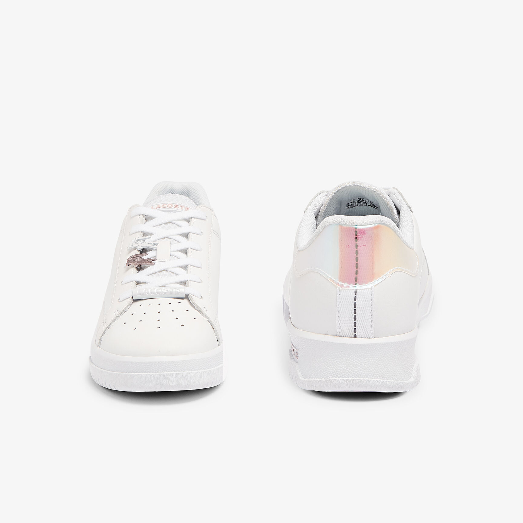 سنيكرز توين سيرف جلد مطرز للنساء سنيكرز توين سيرف جلد مطرز للنساء