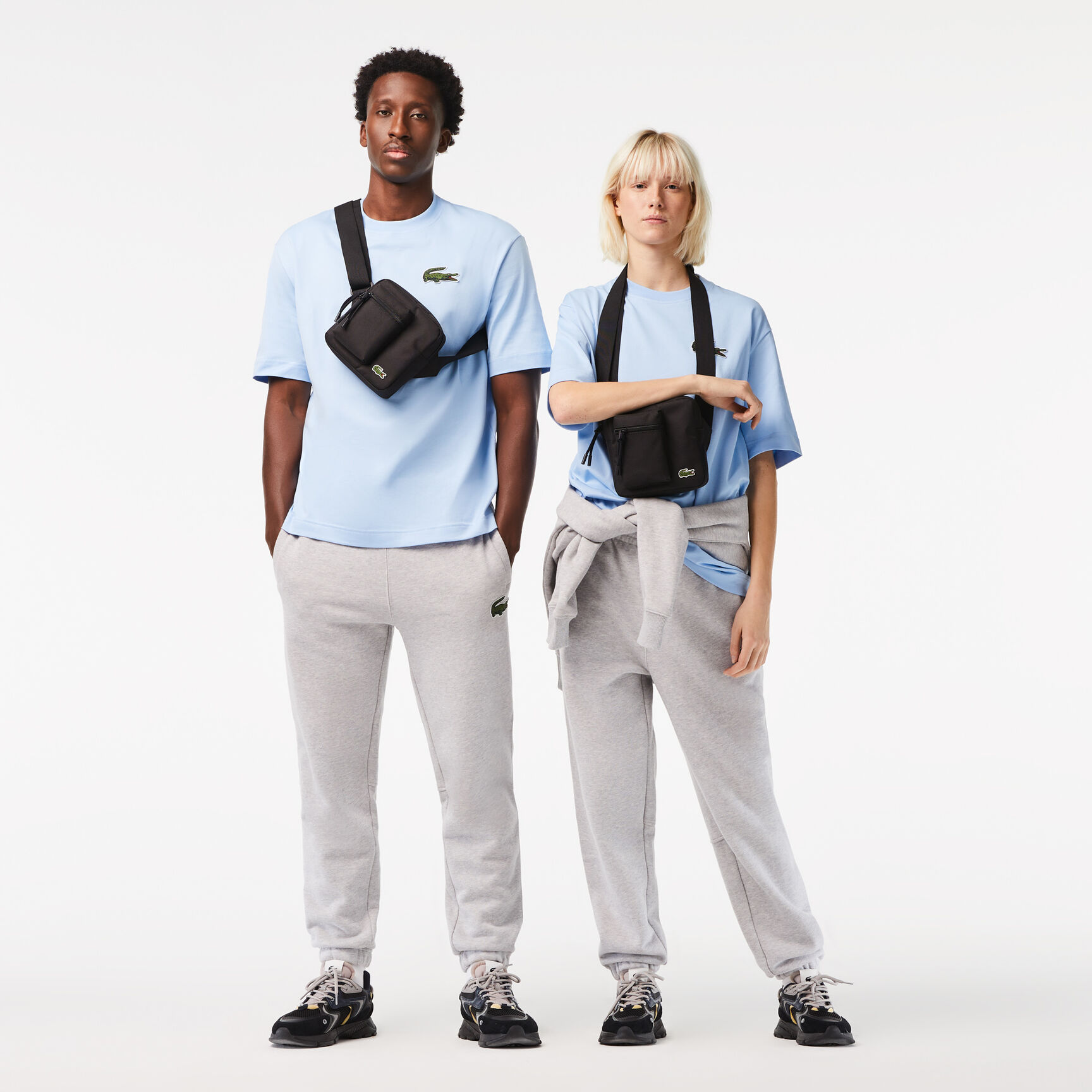 حقيبة كتف كاميرا لاكوست بسحّاب قابل للتعديل للجنسين Unisex Lacoste Adjustable Shoulder Zip Camera Bag - NH4101NE-991