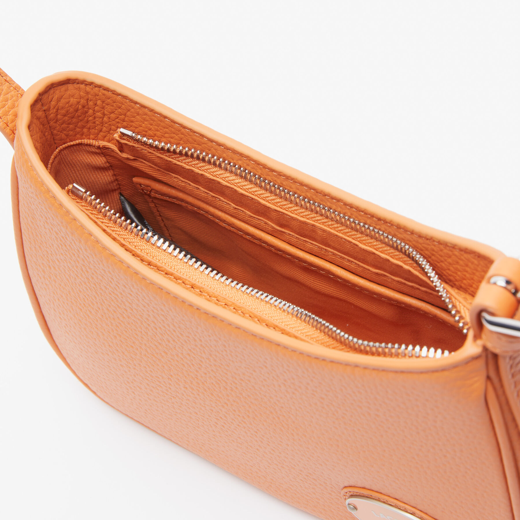 Women's Lacoste Metal Plate Grained Leather Shoulder Bag women s lacoste metal plate grained leather shoulder bag