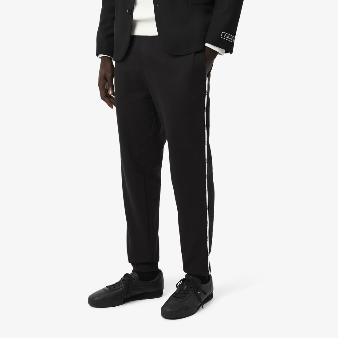 بنطال رياضي بشعار الماركة Logo Trim Sweatpants - XH9803-00-031