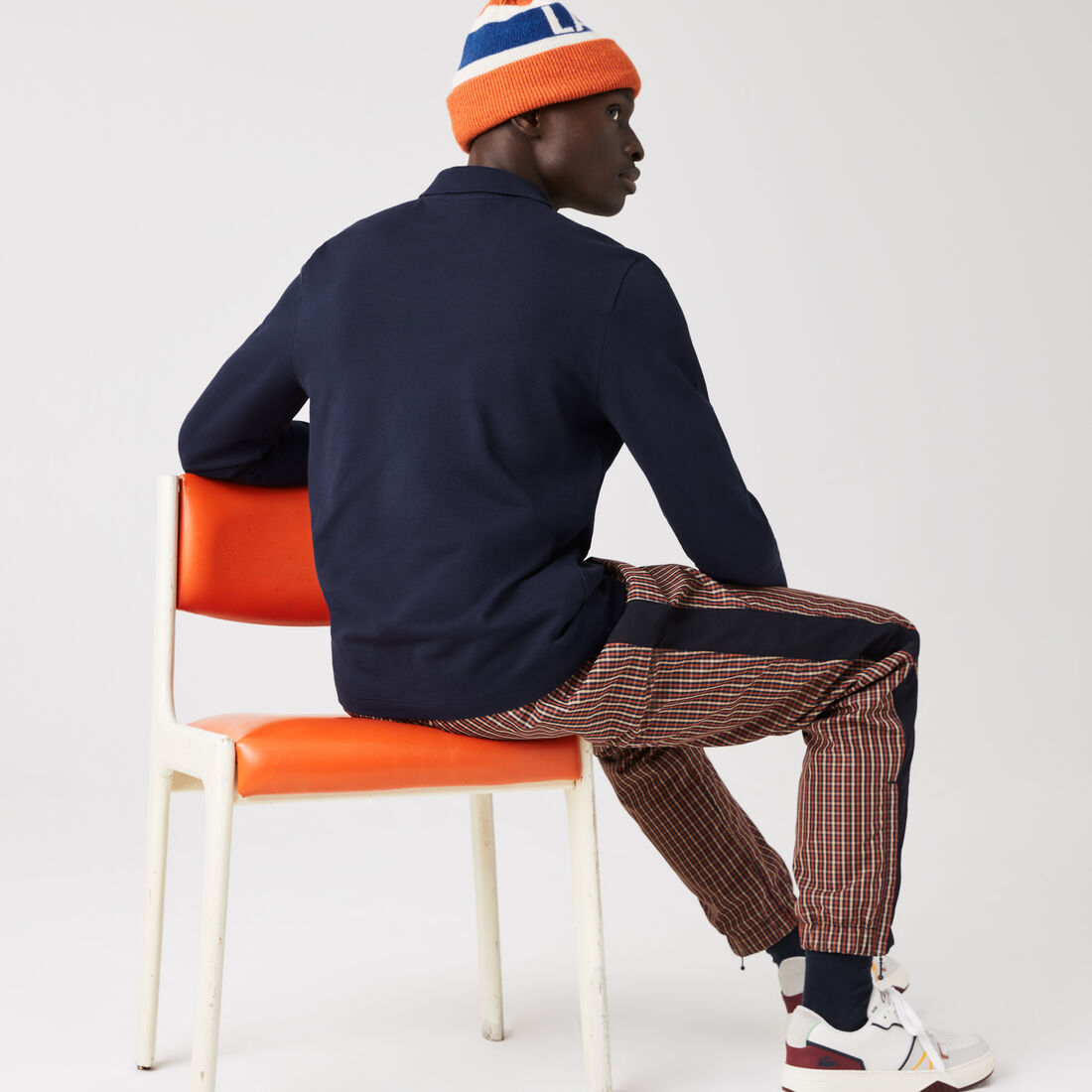 قميص بولو من القطن العضوي للرجال بقصة عادية من Lacoste قميص بولو من القطن العضوي للرجال بقصة عادية من Lacoste