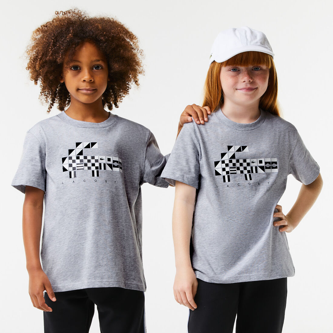 تيشيرت لاكوست فضفاض بتصميم مستوحى من عالم البحار للأطفال