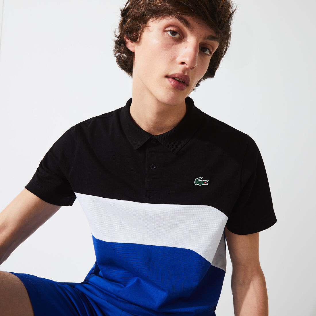 قميص بولو للتنس للرجال فائق الخفة مع كتل لونية مجموعة Lacoste SPORT