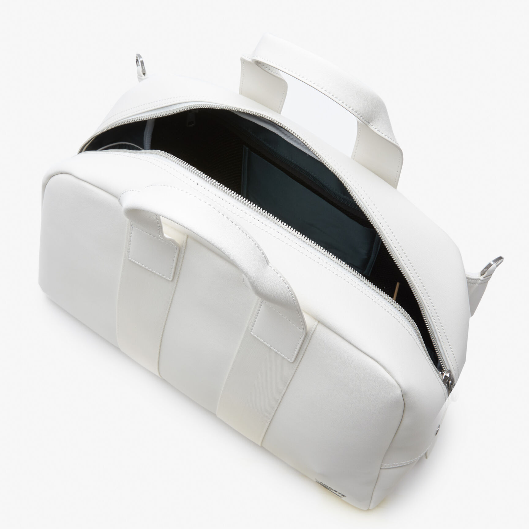 Unisex Lacoste Supple Leather Weekend Bag Unisex Lacoste Supple Leather Weekend Bag